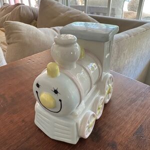 Enesco White and Yellow Decorative Train Accent vintage